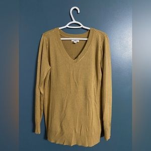Super cozy tan women’s sweater, size large, very soft knit material